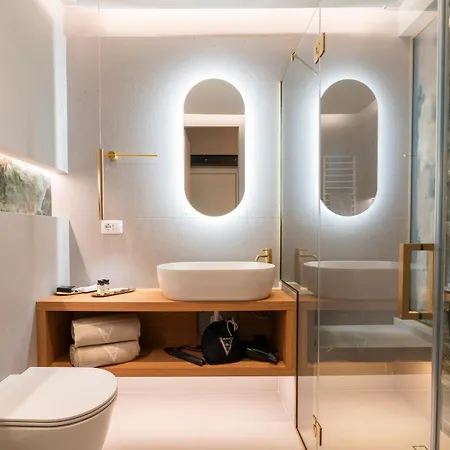 Madre E Private Guest house *