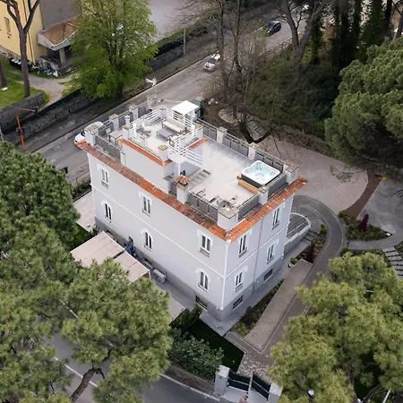 Madre E Private Гостевой дом Гроттаферрата